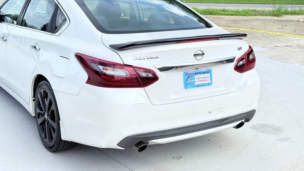 2017 Nissan Altima - $4,500