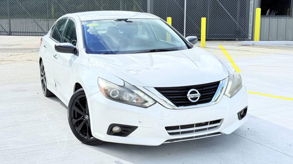 2017 Nissan Altima - $4,500