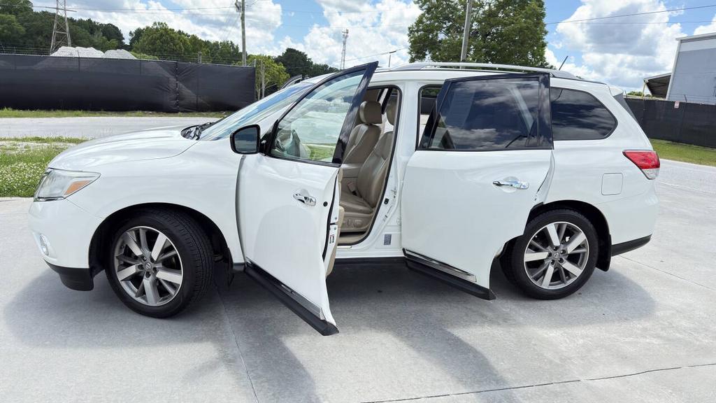 2014 Nissan Pathfinder - $8,500