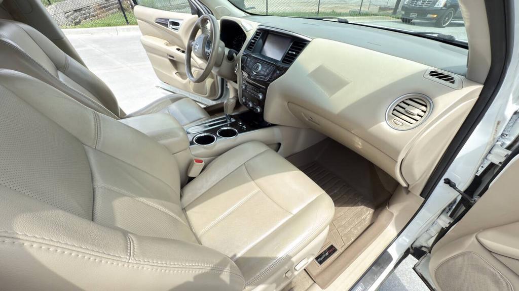 2014 Nissan Pathfinder - $8,500