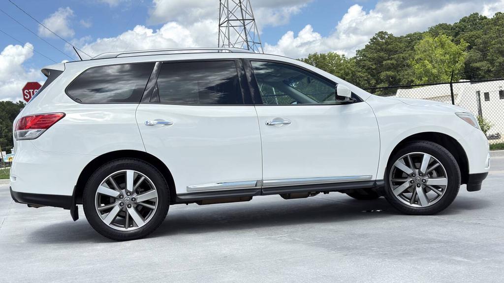2014 Nissan Pathfinder - $8,500
