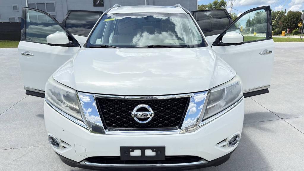 2014 Nissan Pathfinder - $8,500