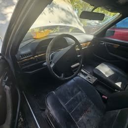1986 Mercedes-Benz 560 - $4,995