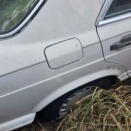 1986 Mercedes-Benz 560 - $4,995