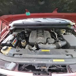 2005 Nissan Titan XE photo