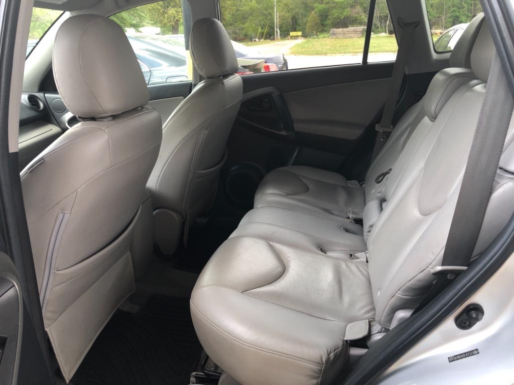 2011 Toyota RAV4 photo