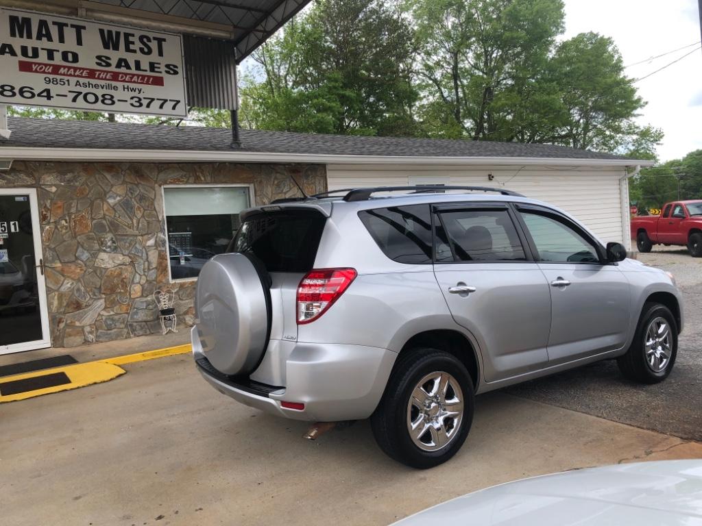 2011 Toyota RAV4 photo