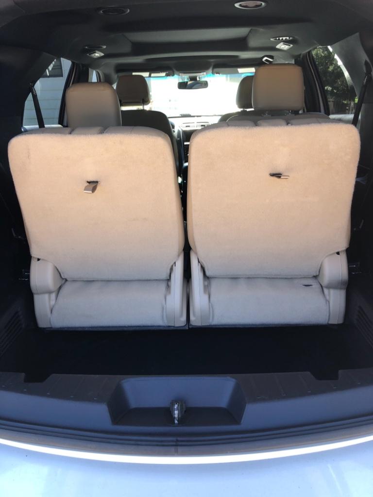 2017 Ford Explorer - $15,995