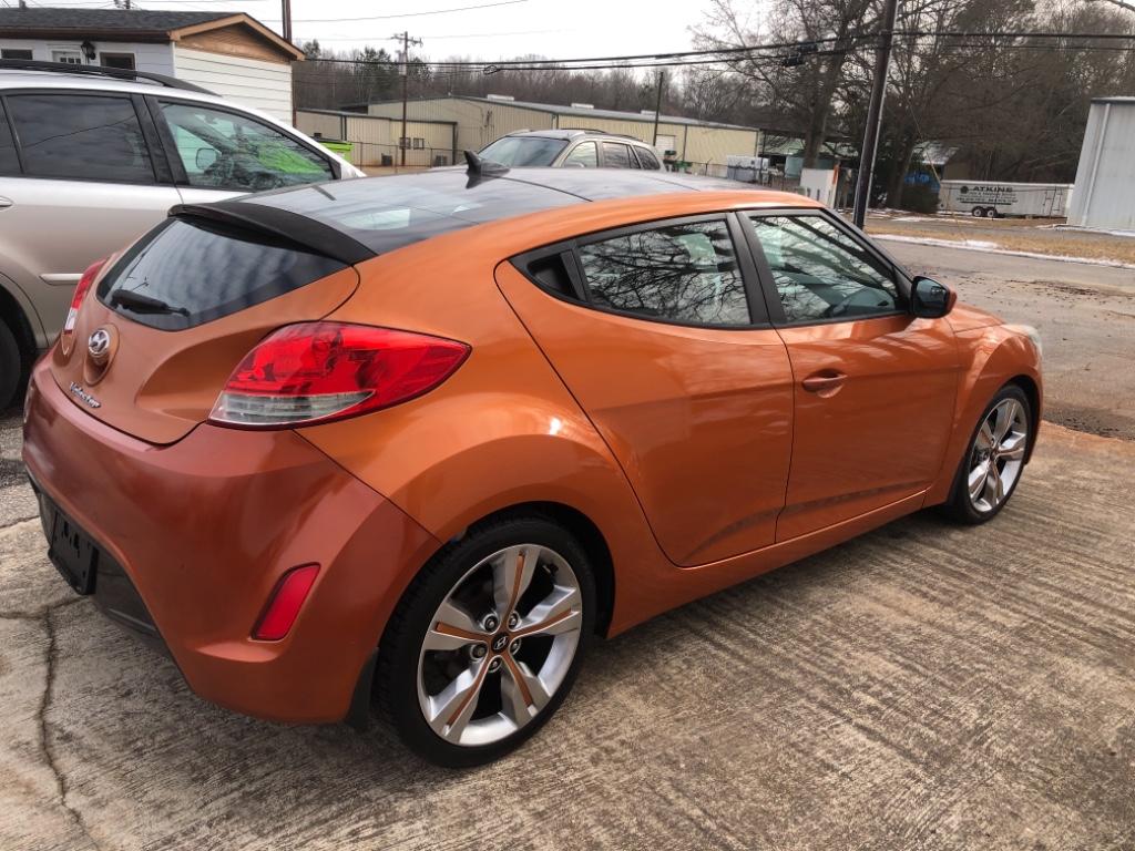 2012 Hyundai Veloster - $7,995