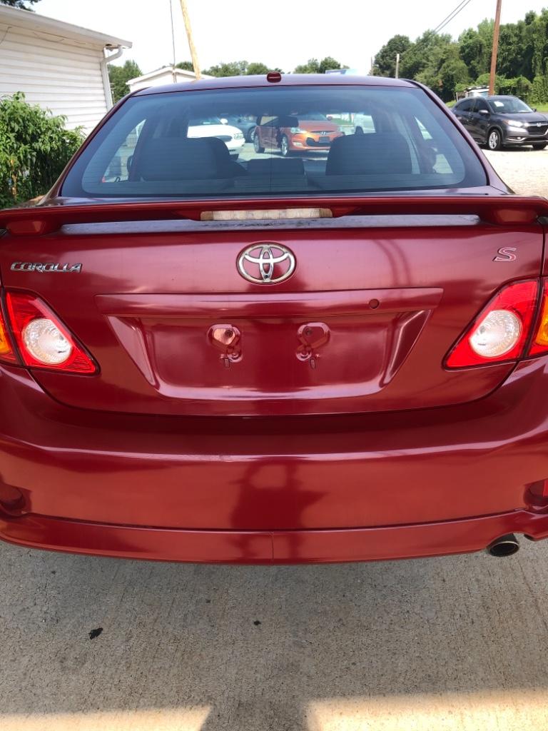 2010 Toyota Corolla - $8,995