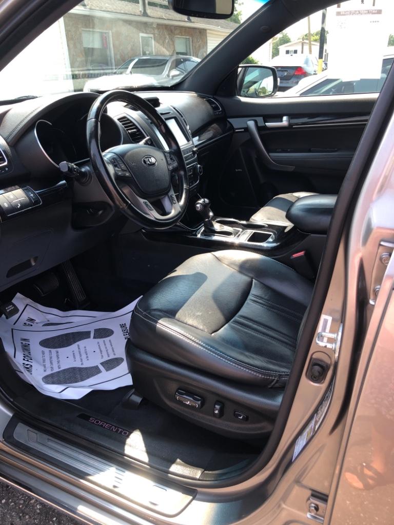 2015 Kia Sorento - $9,950
