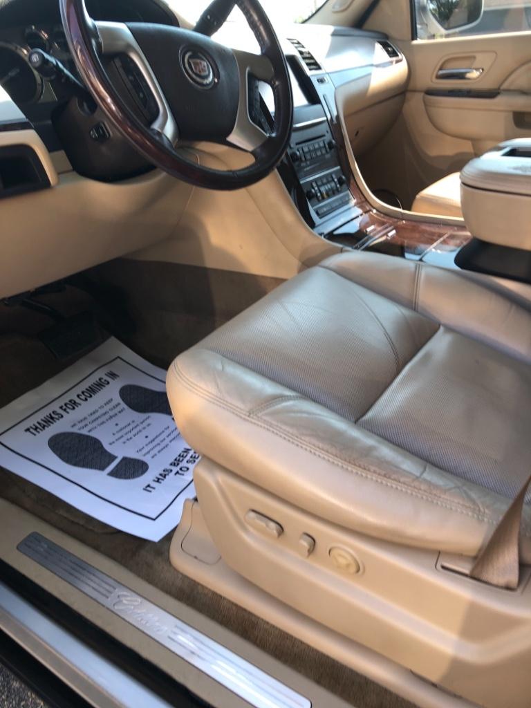 2012 Cadillac Escalade - $7,995