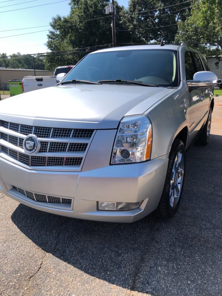 2012 Cadillac Escalade - $7,995