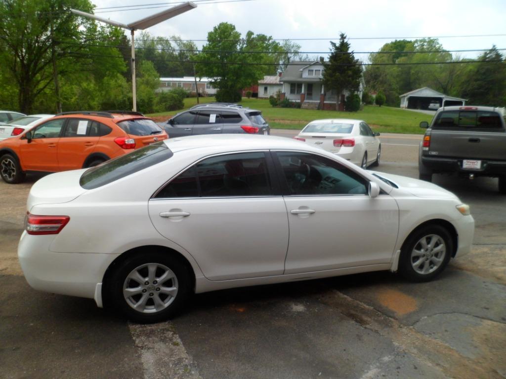2010 Toyota Camry photo