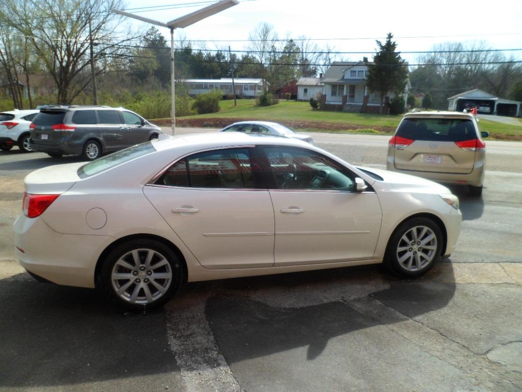 2014 Chevrolet Malibu LT photo