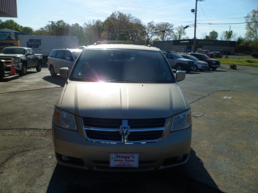 2010 Dodge Grand Caravan SXT photo
