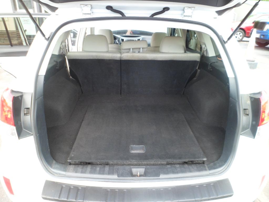 2012 Subaru Outback 2.5i Premium photo