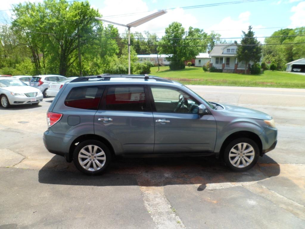 2012 Subaru Forester 2.5X Limited photo