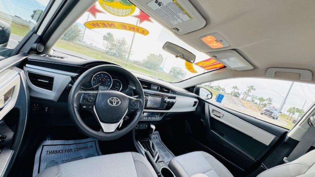 2016 Toyota Corolla LE photo