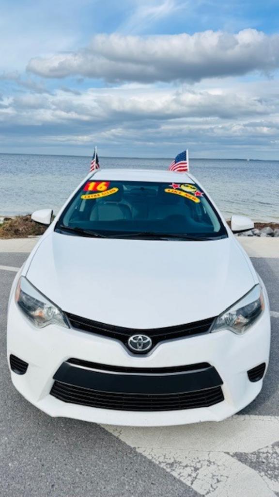 2016 Toyota Corolla LE photo