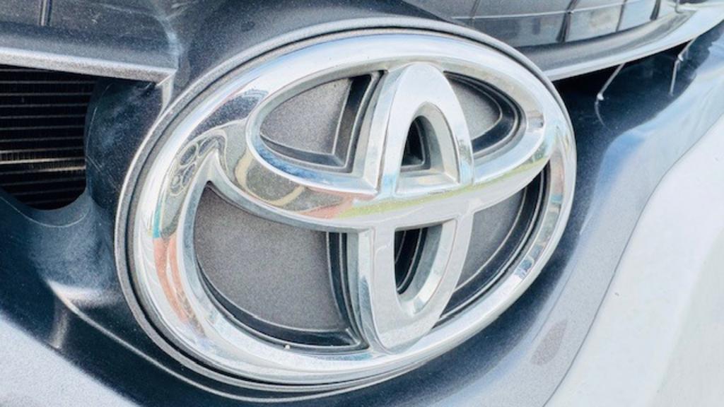 2016 Toyota Corolla LE photo