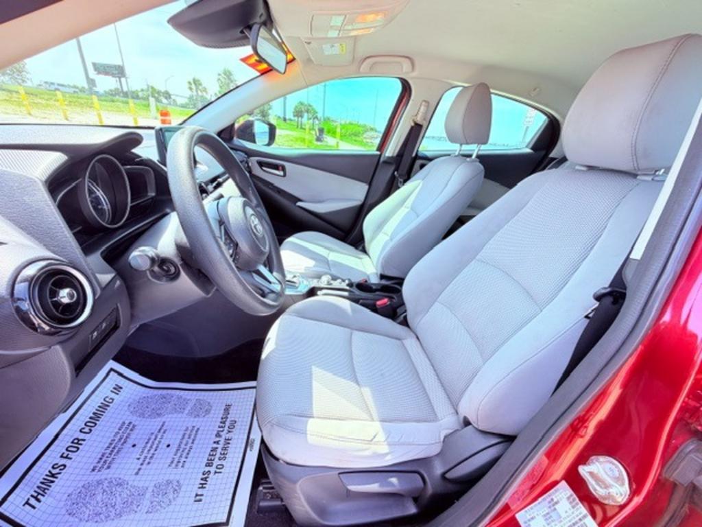 2019 Toyota Yaris - $14,995