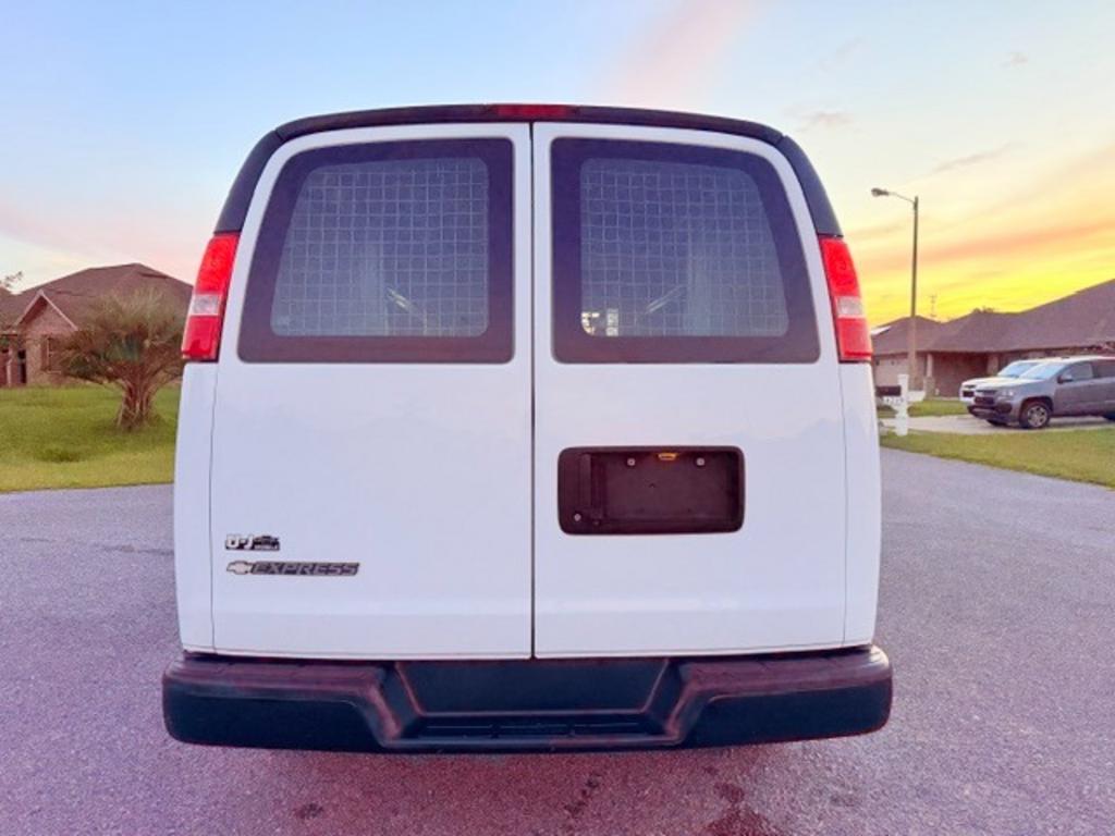 2019 Chevrolet Express - $15,495