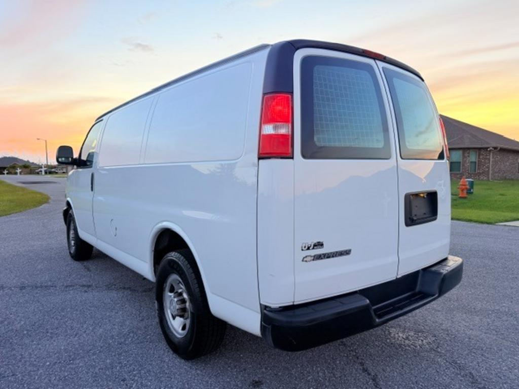 2019 Chevrolet Express - $15,495