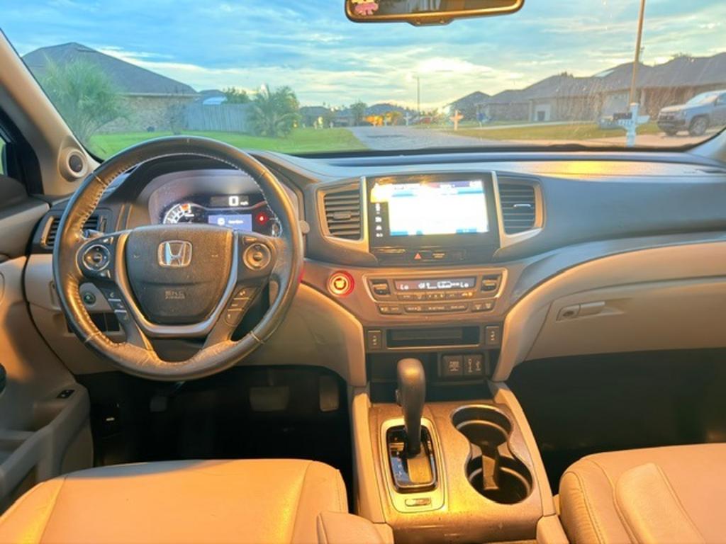 2017 Honda Pilot - $15,995
