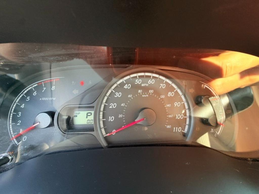 2013 Toyota Sienna - $9,995