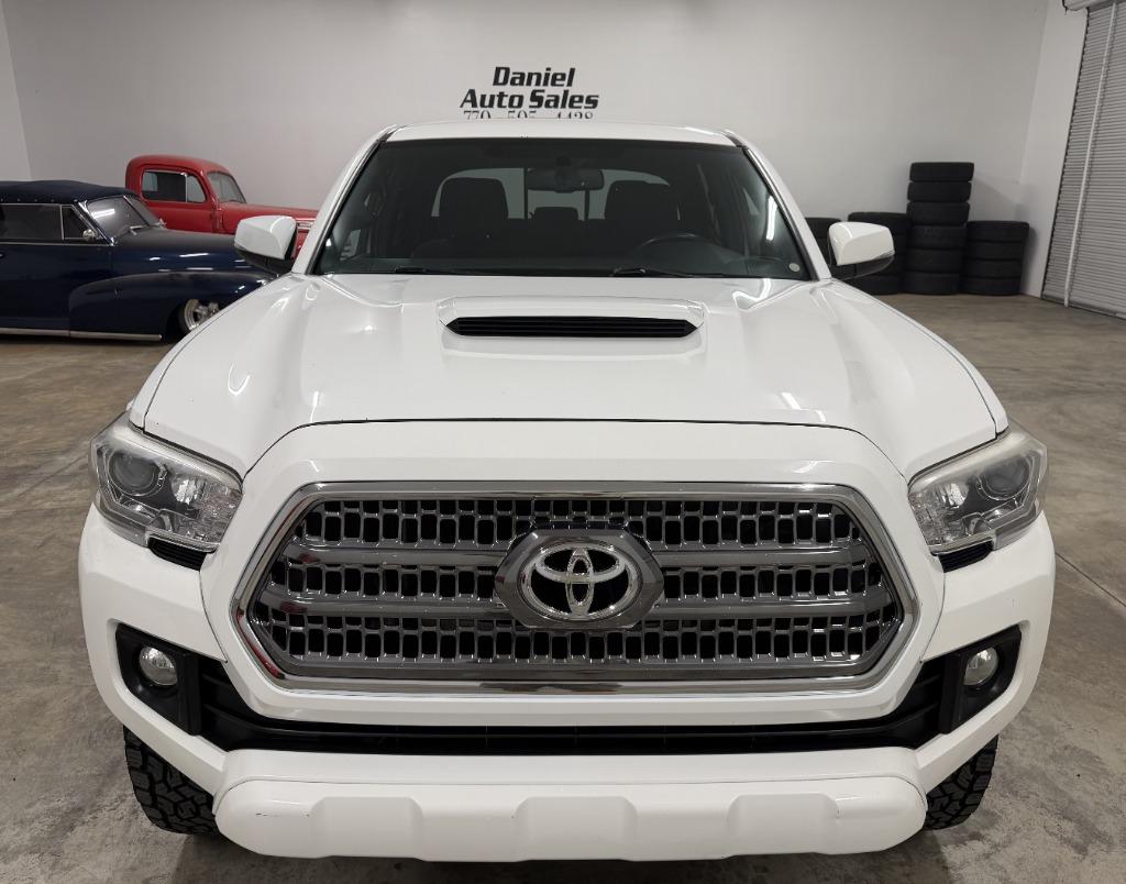 2017 Toyota Tacoma - $19,950