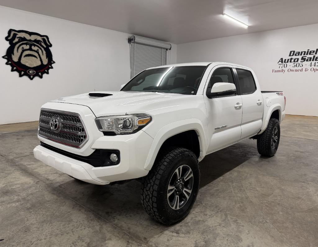 2017 Toyota Tacoma - $19,950