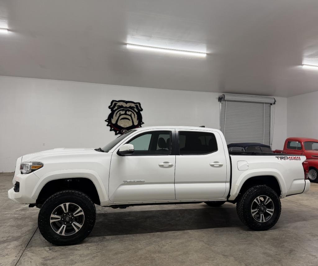 2017 Toyota Tacoma - $19,950