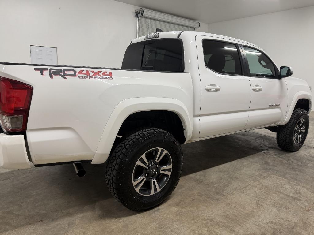2017 Toyota Tacoma - $19,950