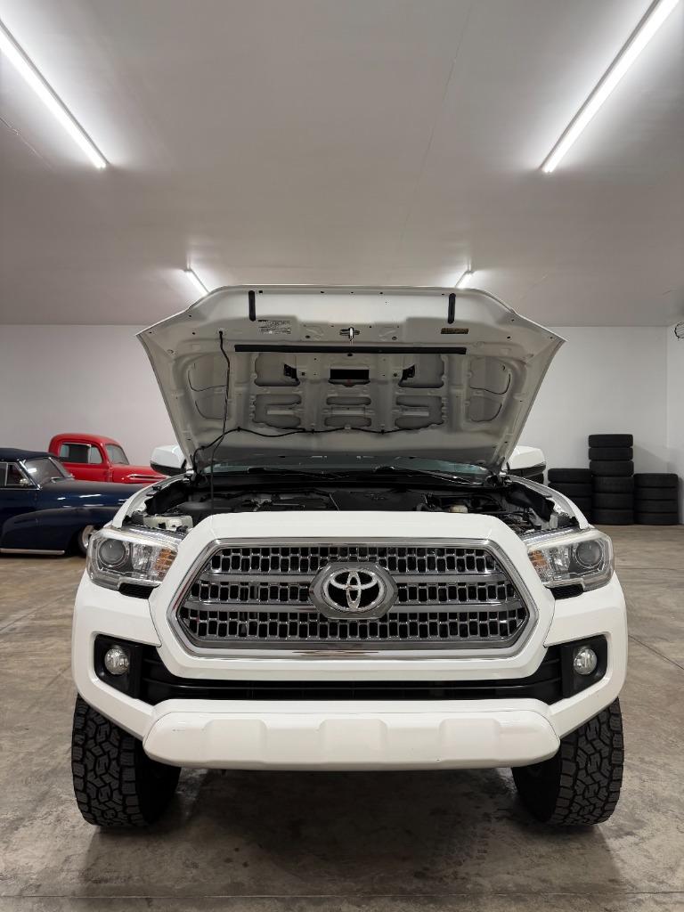 2017 Toyota Tacoma - $19,950