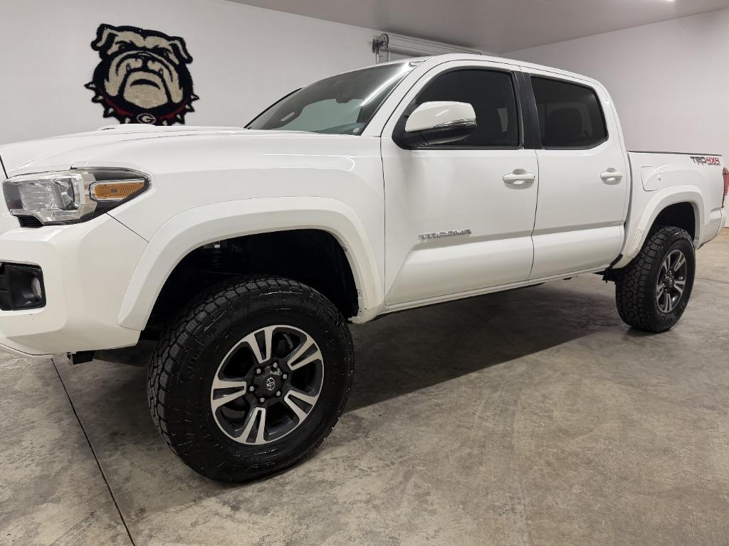 2017 Toyota Tacoma - $19,950