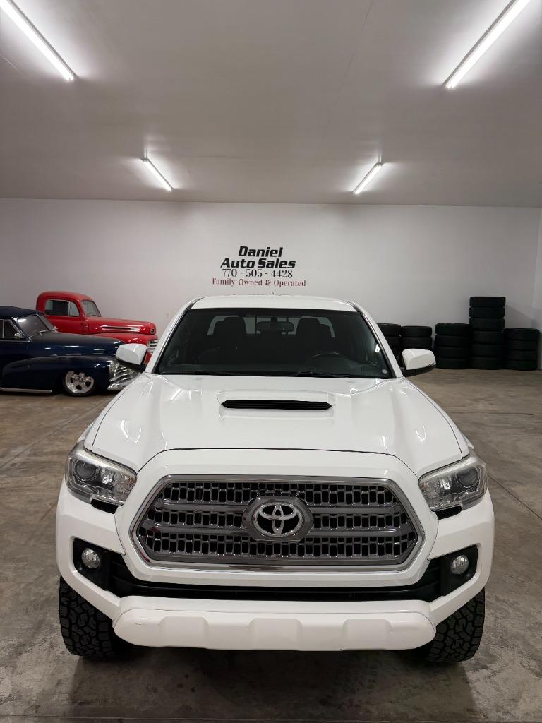 2017 Toyota Tacoma - $19,950