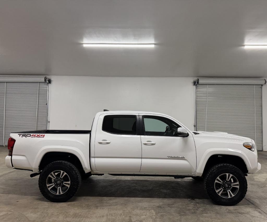 2017 Toyota Tacoma - $19,950