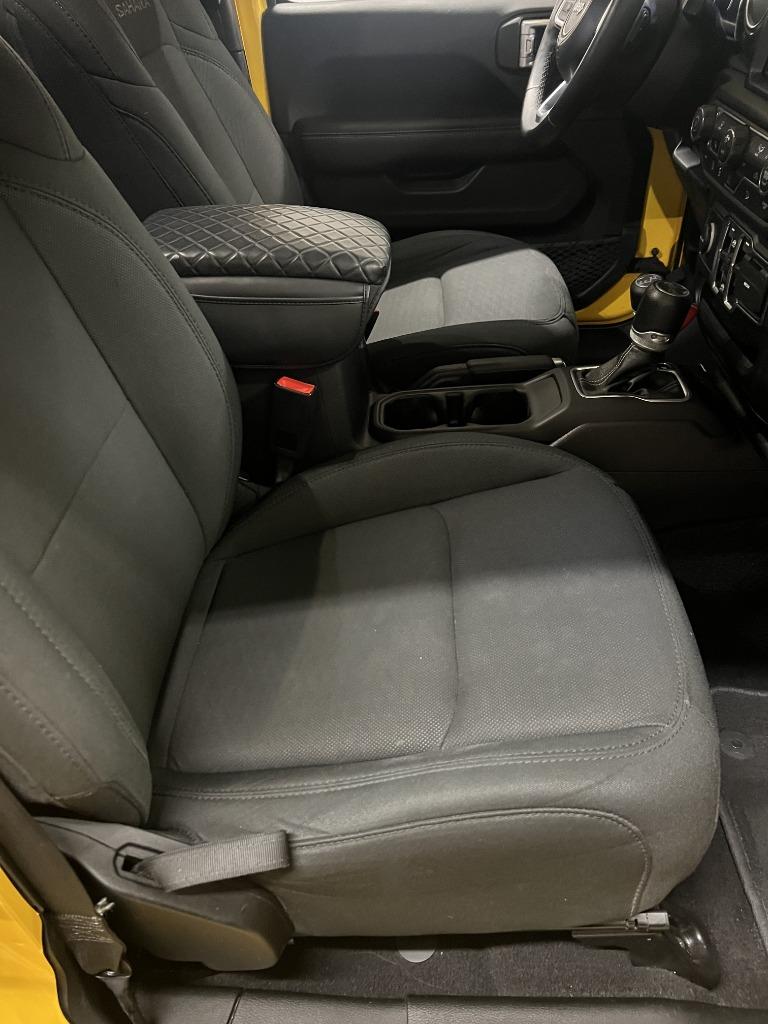 2020 Jeep Wrangler - $22,950