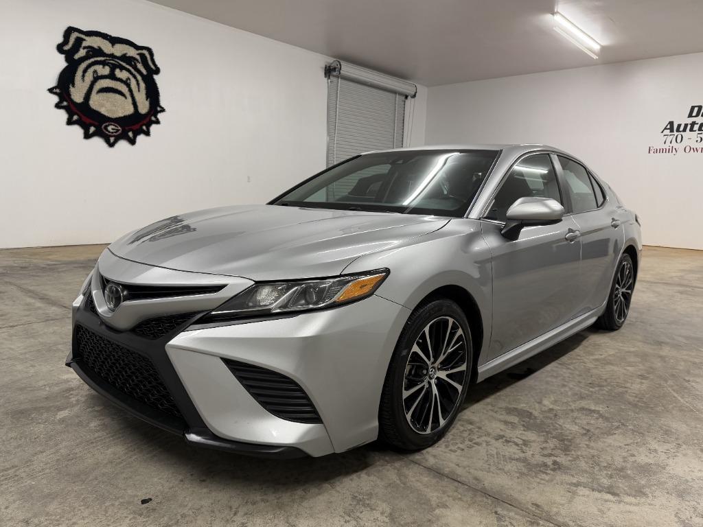 2018 Toyota Camry - $14,750