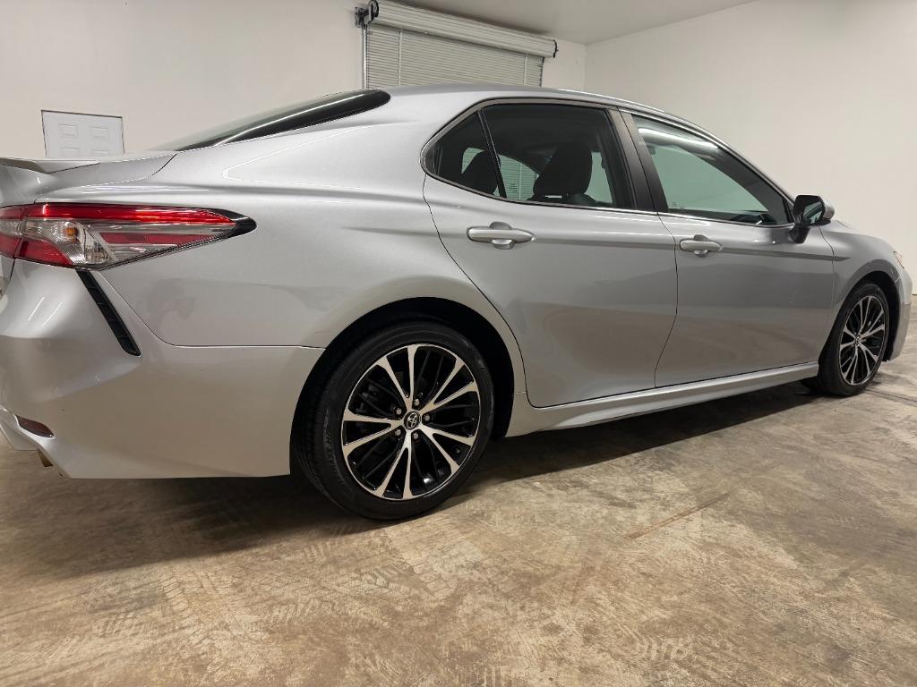 2018 Toyota Camry - $14,750