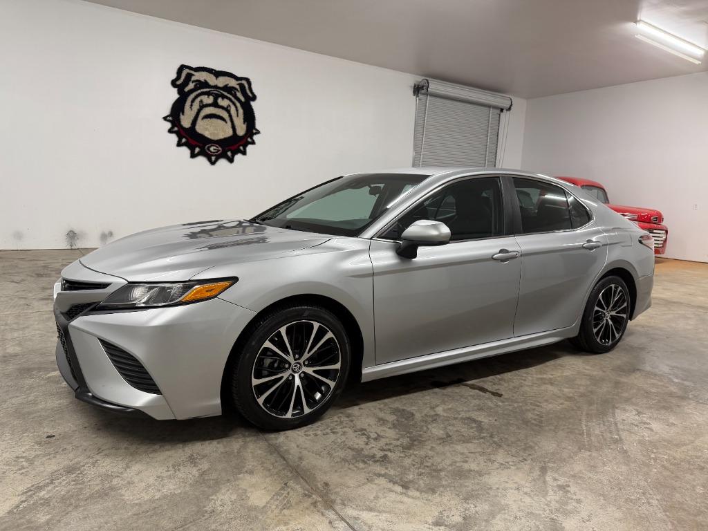 2018 Toyota Camry - $14,750