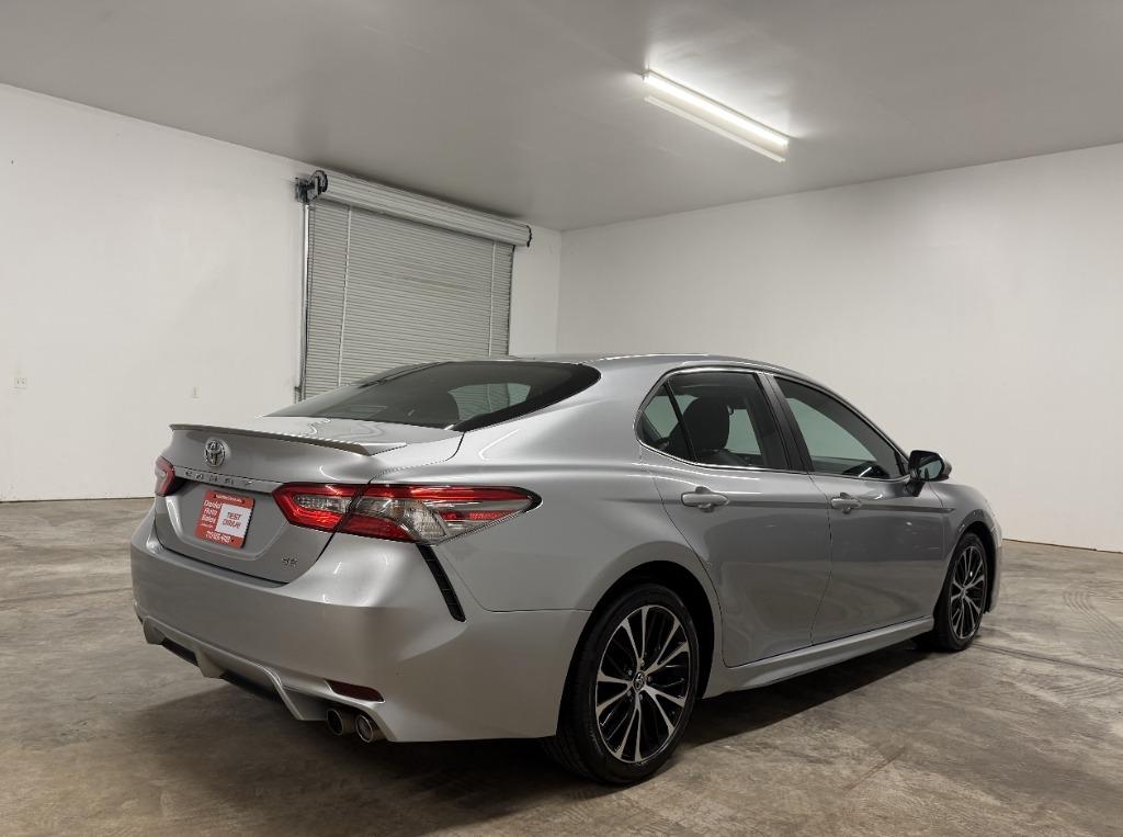 2018 Toyota Camry - $14,750