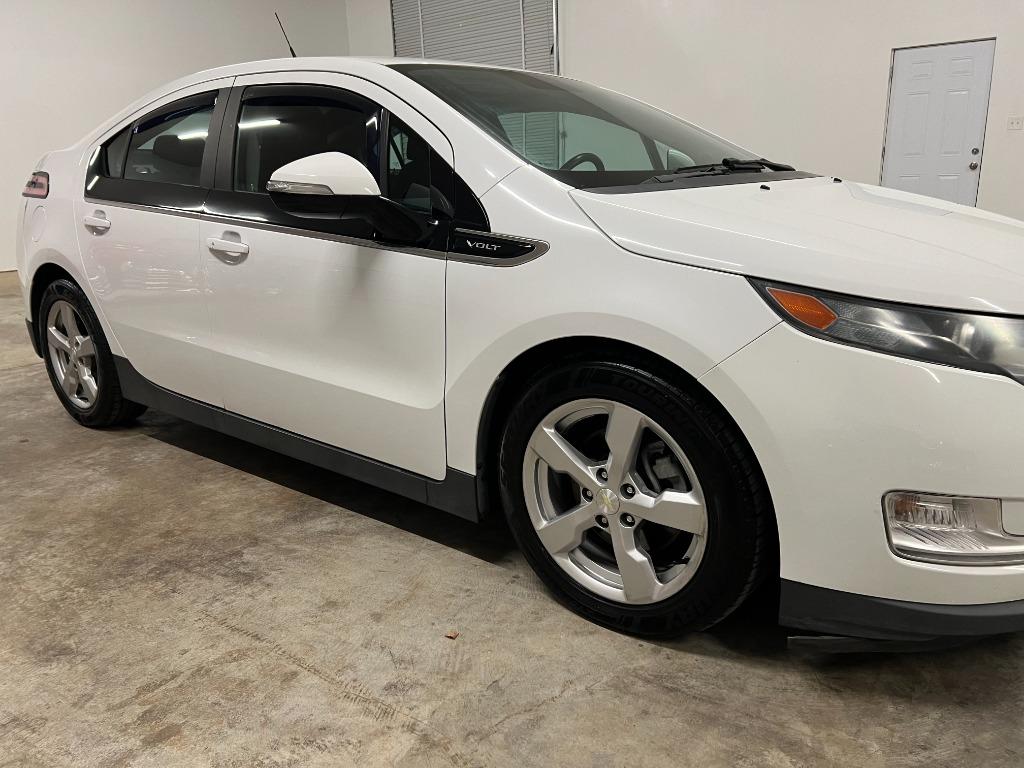 2014 Chevrolet Volt photo
