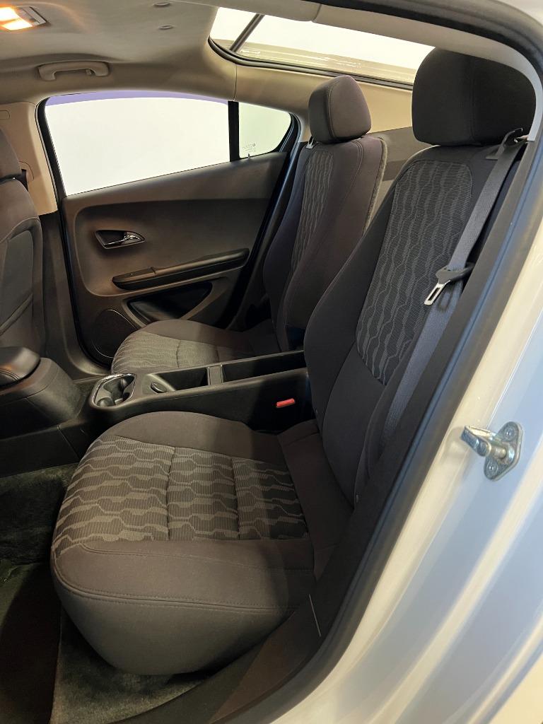 2014 Chevrolet Volt photo