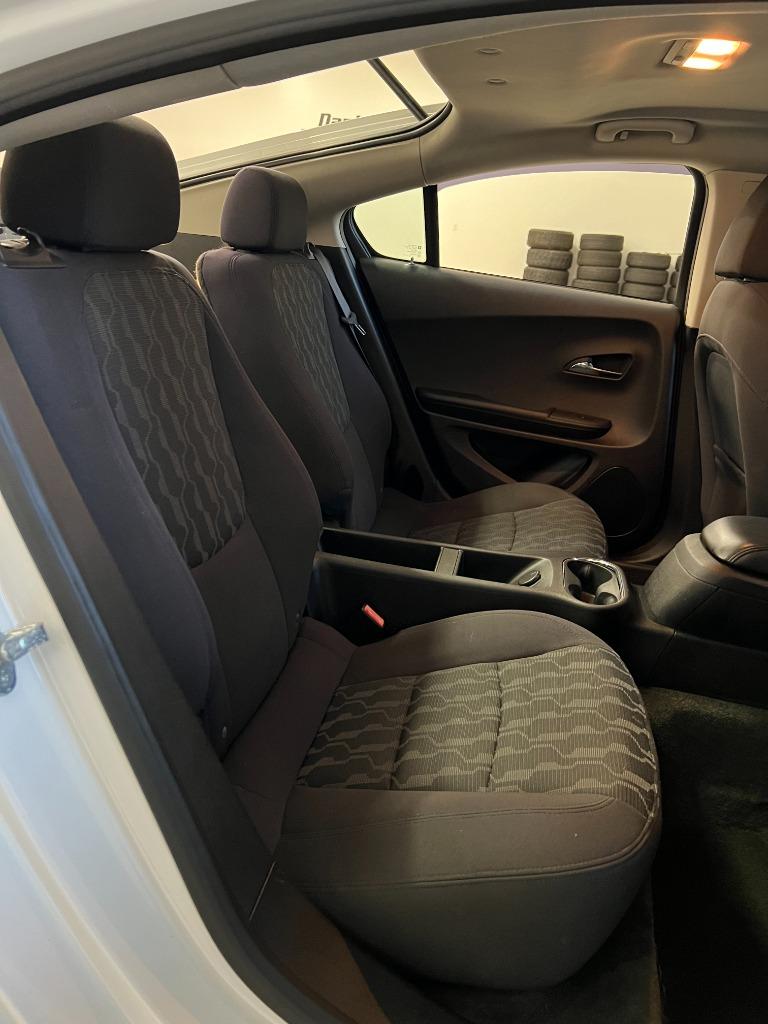 2014 Chevrolet Volt photo