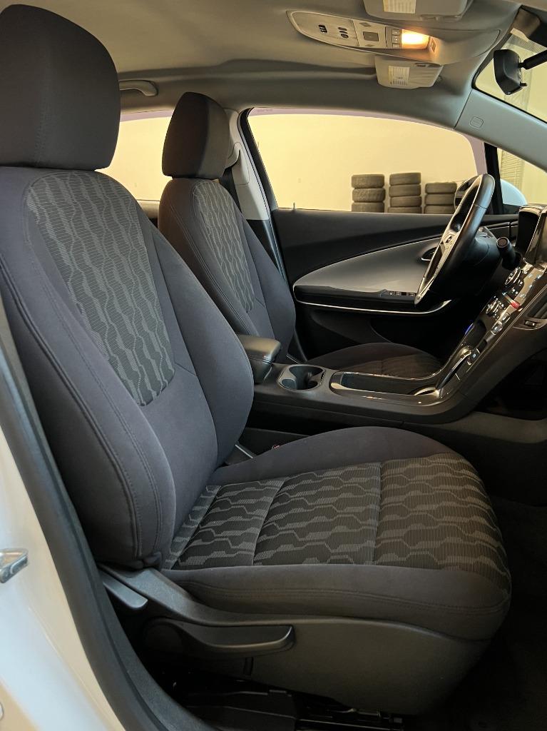 2014 Chevrolet Volt photo