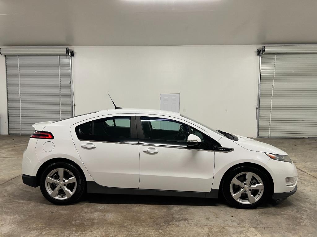 2014 Chevrolet Volt photo