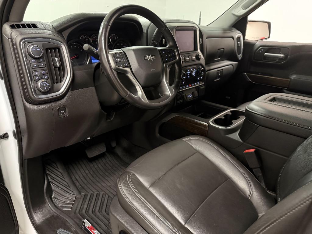 2020 Chevrolet Silverado 1500 LT Trail Boss Crew Cab 4WD - $31,349