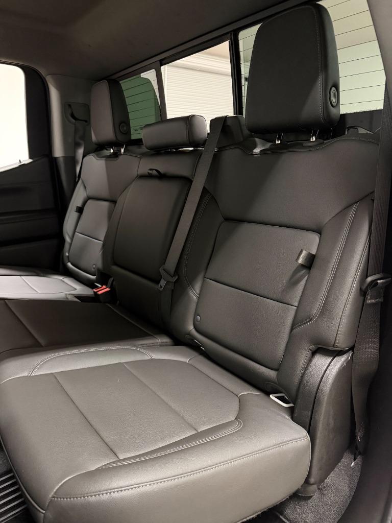 2020 Chevrolet Silverado 1500 LT Trail Boss Crew Cab 4WD - $31,349
